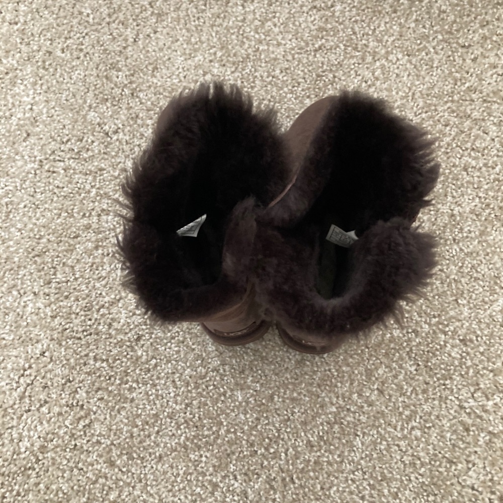 Brown Bailey Button Uggs - image 6
